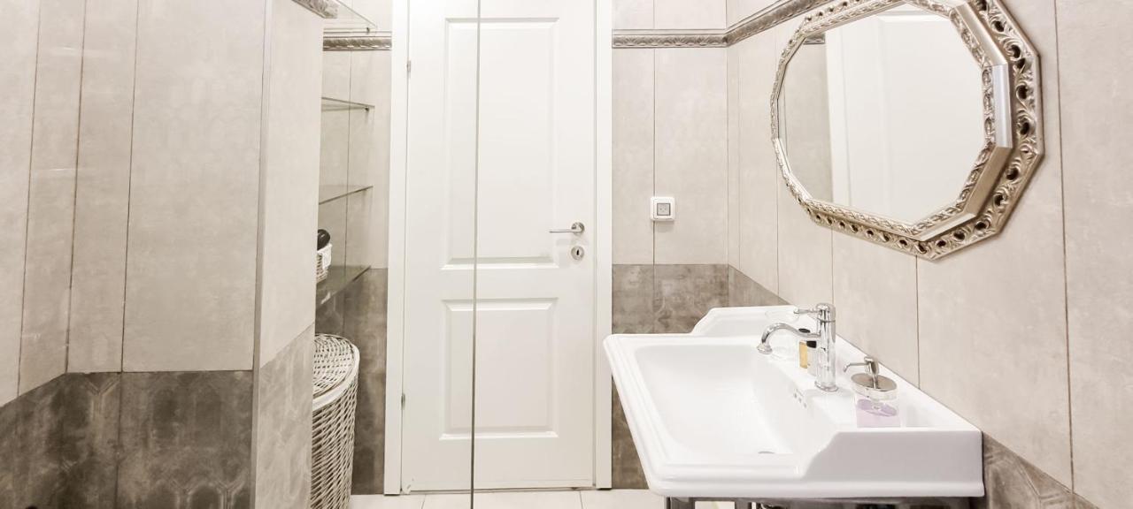 Apartemen 100 m² dengan 2 kamar tidur dan 2 kamar mandi pribadi di Pusat Kota Tel Aviv Bagian luar foto
